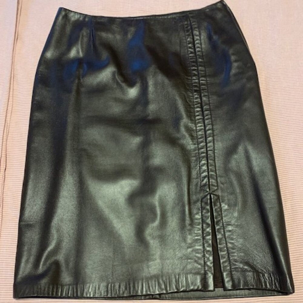 Danier Leather chocolate brown skirt